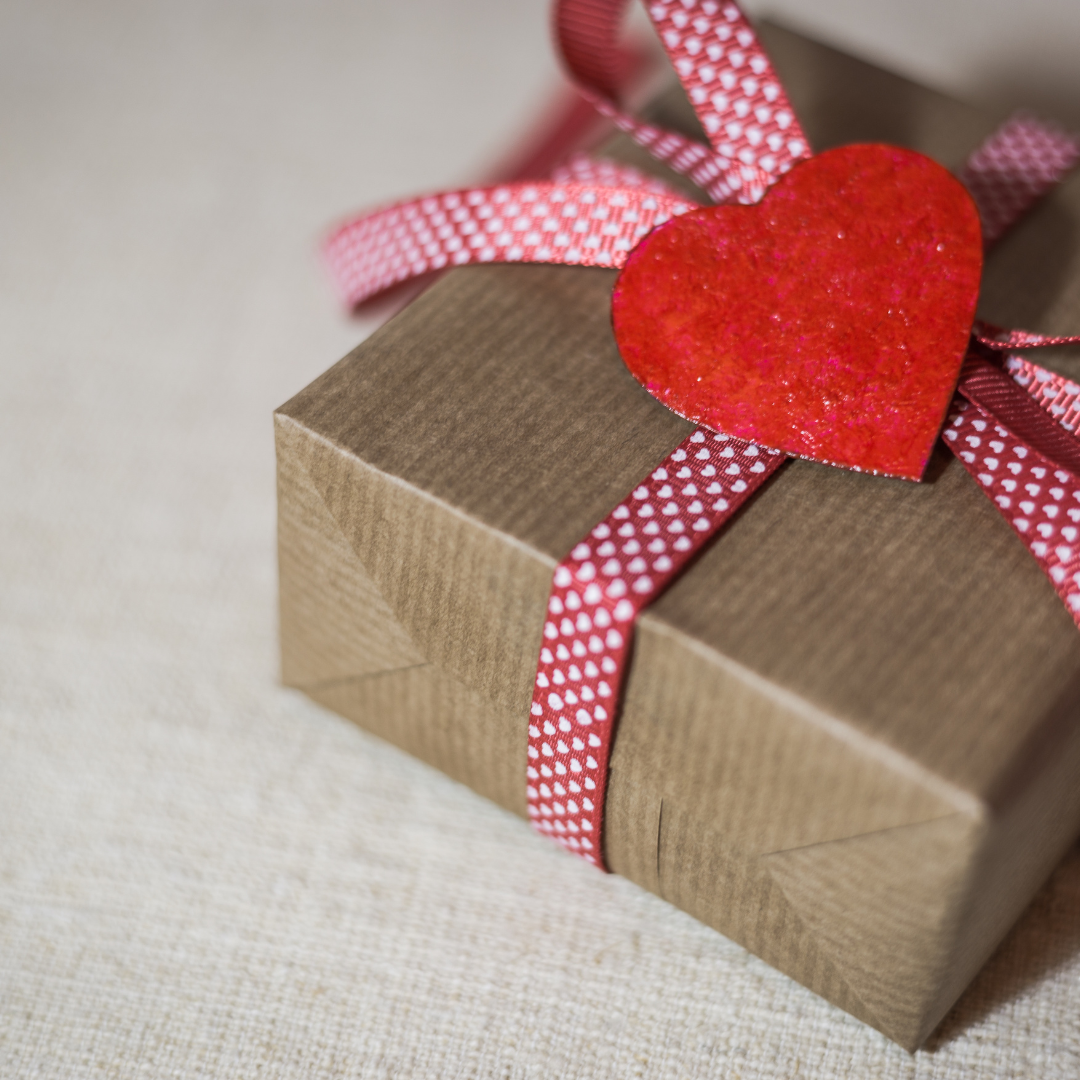 10 Thoughtful Valentines Gifts for a New Mama